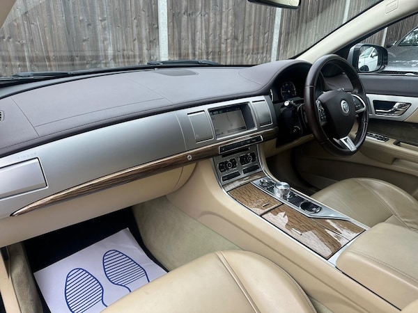 Used Jaguar XF 2013 for sale - 75731281: Photo 18