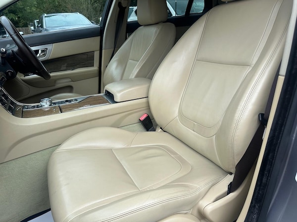Used Jaguar XF 2013 for sale - 75731281: Photo 37