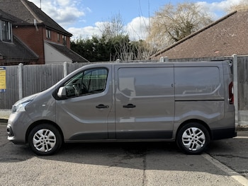 Used Renault Trafic 2018 for sale - 77558610: Photo