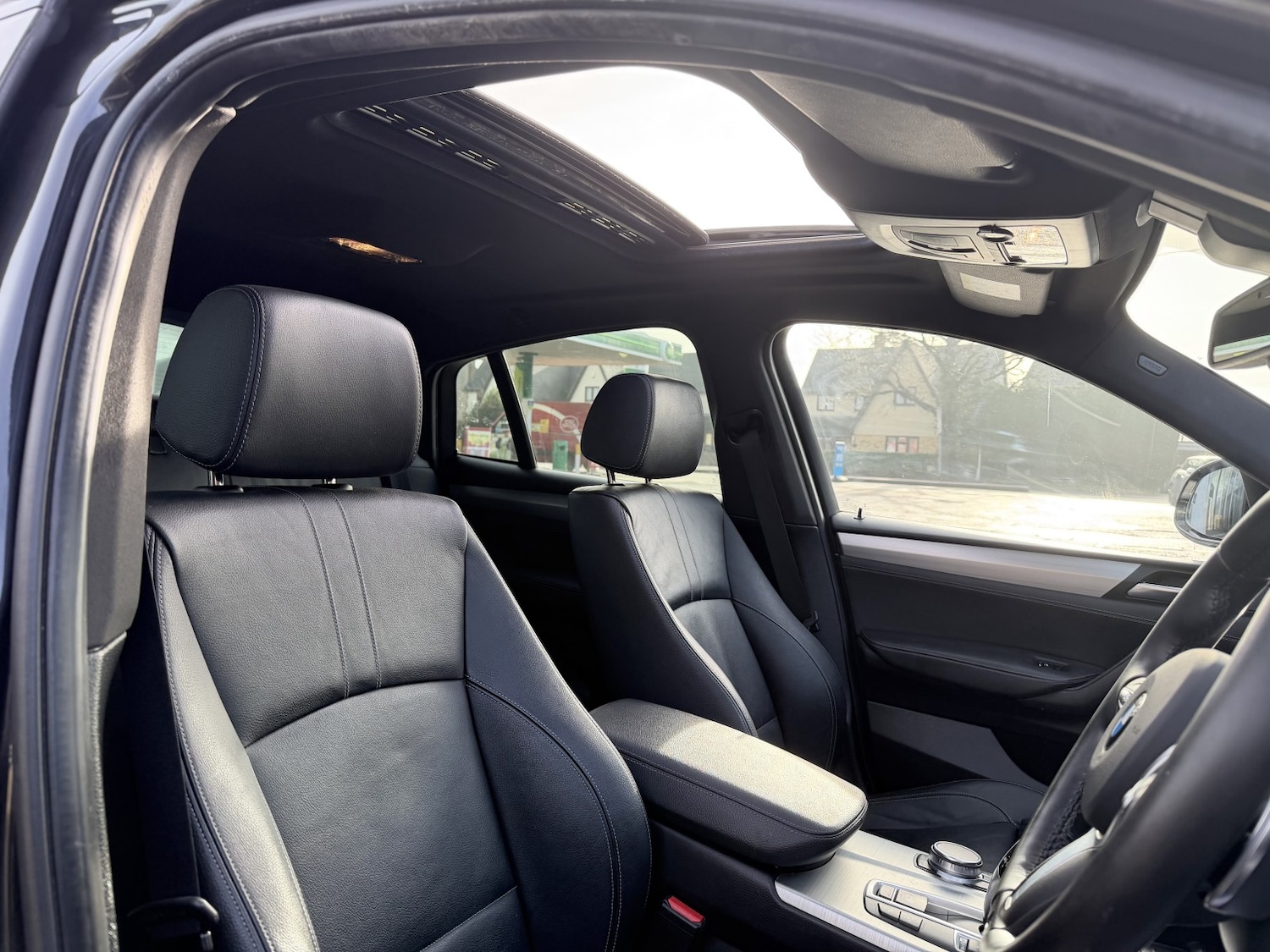 Used BMW X4 2017 for sale - 77474831: Photo 12