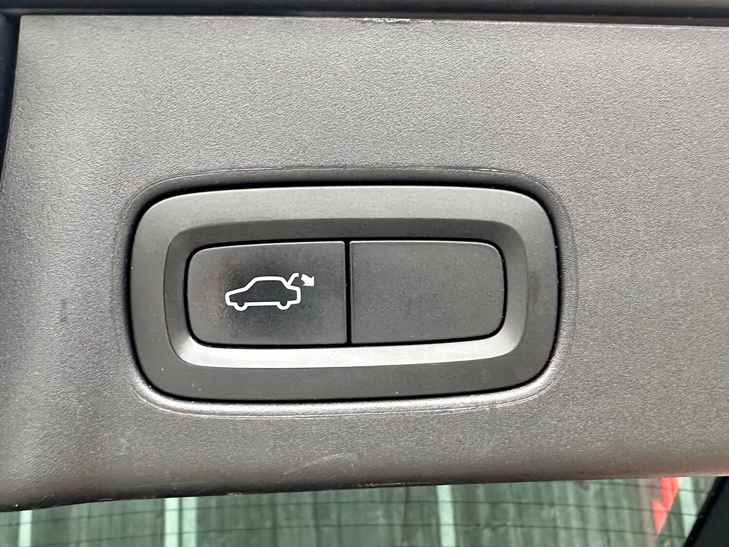 Used Volvo V90 2018 for sale - 76497486: Photo 15