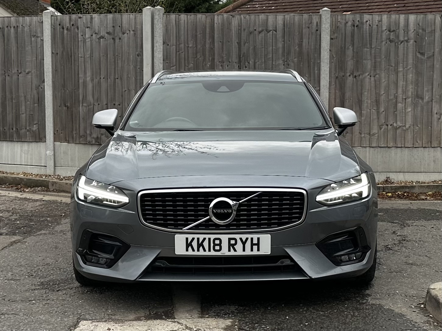 Used Volvo V90 2018 for sale - 76497486: Photo 2