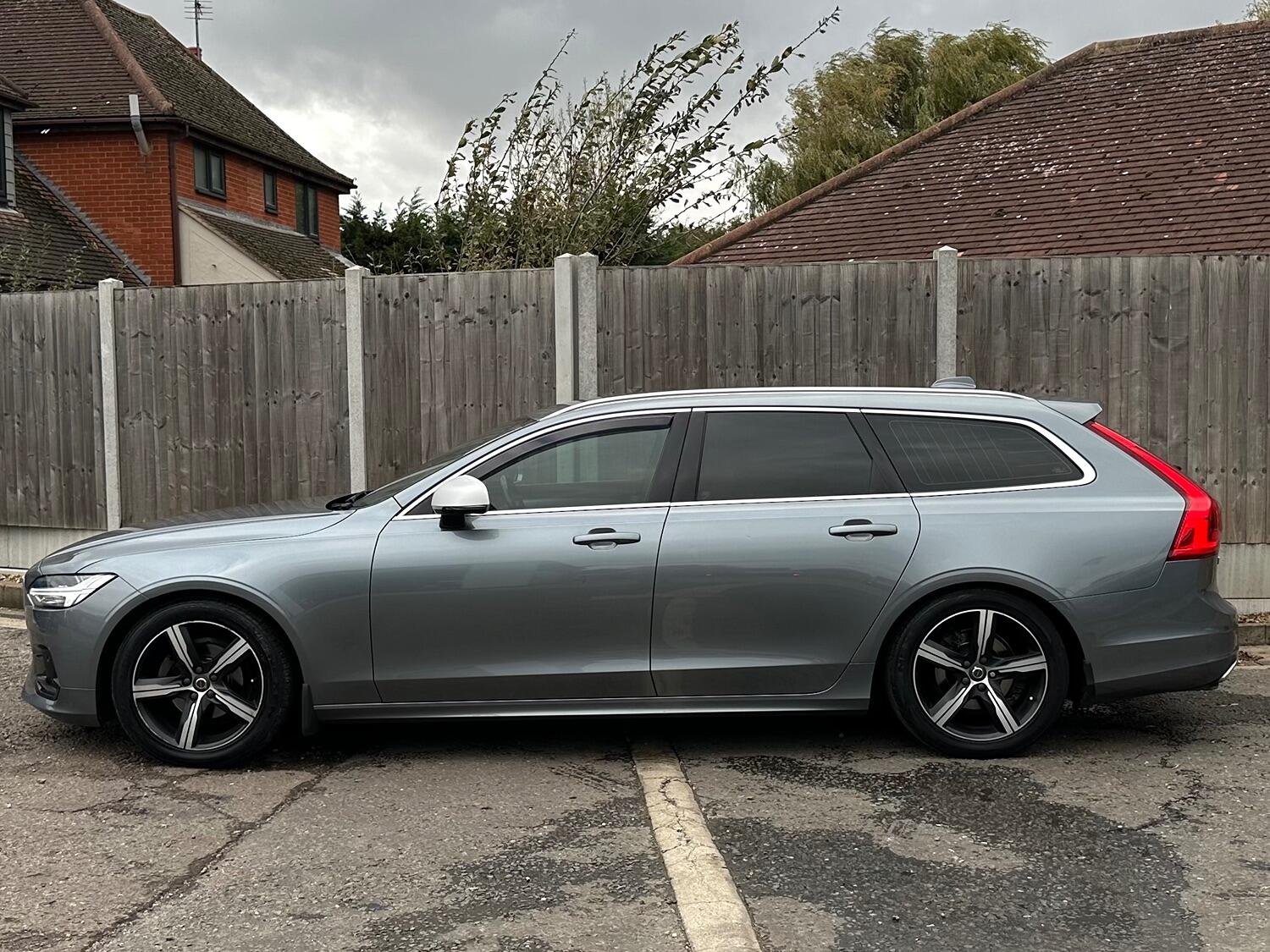 Used Volvo V90 2018 for sale - 76497486: Photo 4