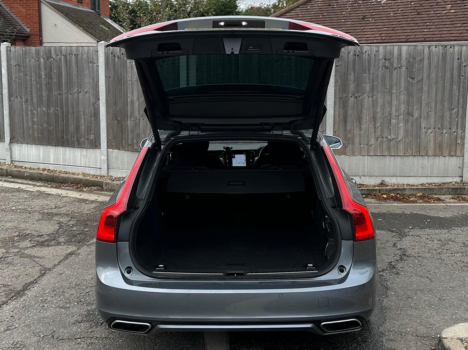 Used Volvo V90 2018 for sale - 76497486: Photo 7