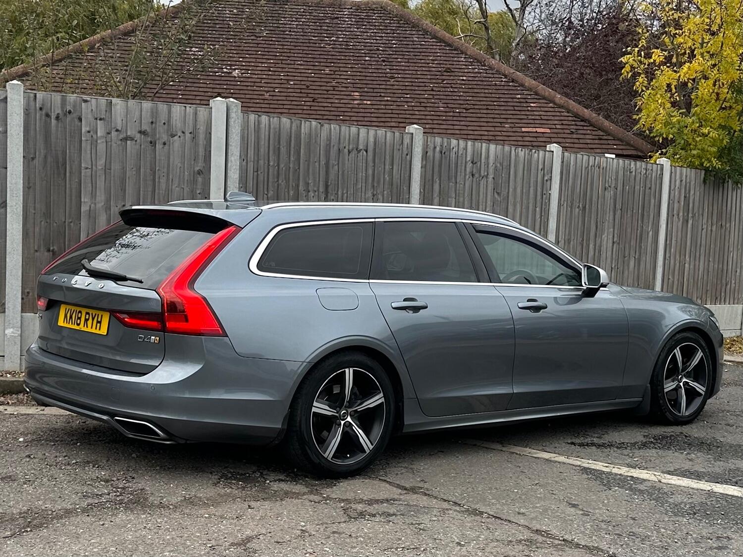 Used Volvo V90 2018 for sale - 76497486: Photo 8