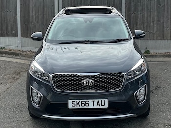 Used Kia Sorento 2016 for sale - 76211749: Photo 2
