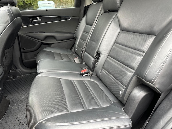 Used Kia Sorento 2016 for sale - 76211749: Photo 45