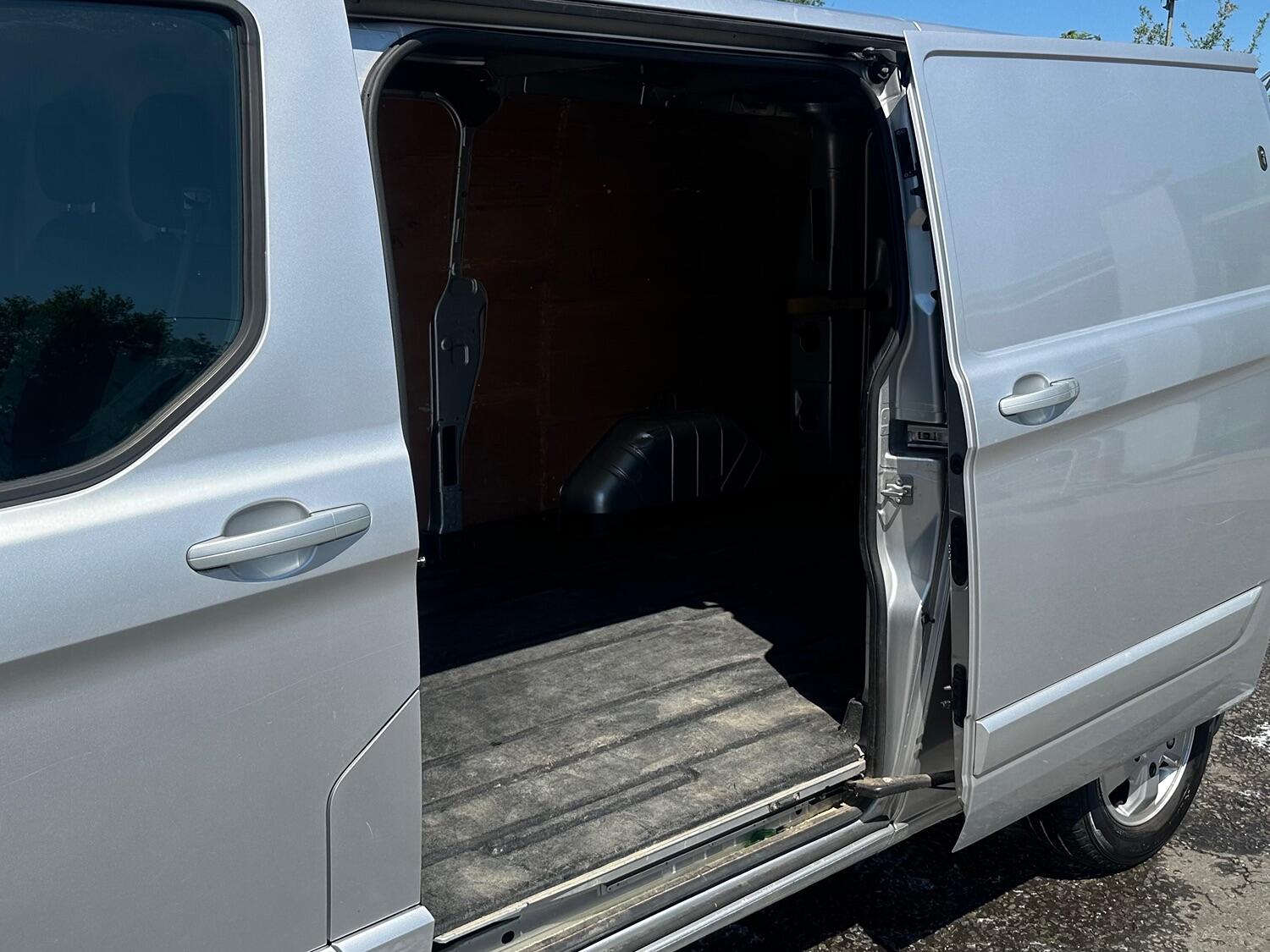 Used Ford Transit Custom 2017 for sale - 77124207: Photo 13