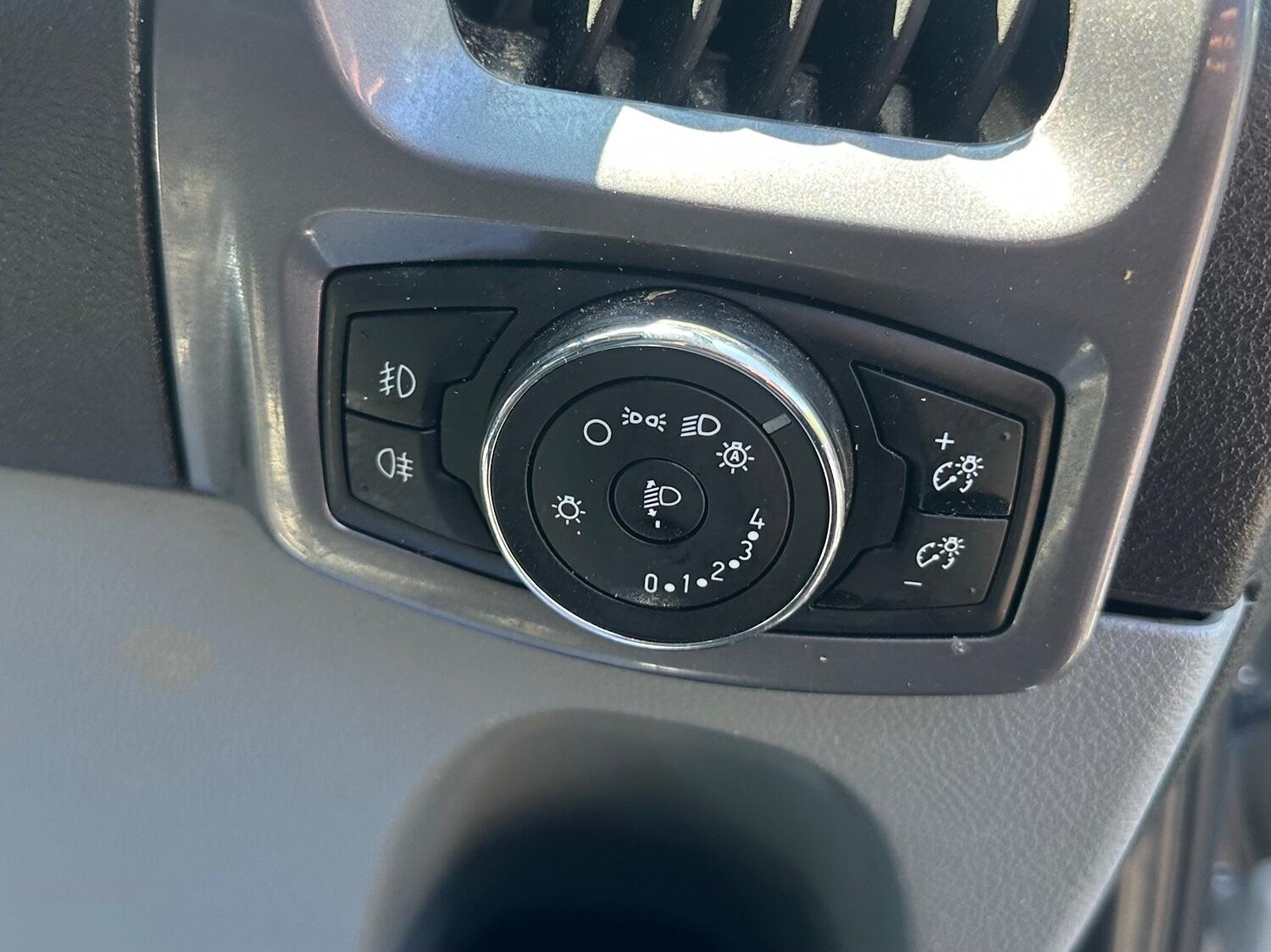 Used Ford Transit Custom 2017 for sale - 77124207: Photo 25