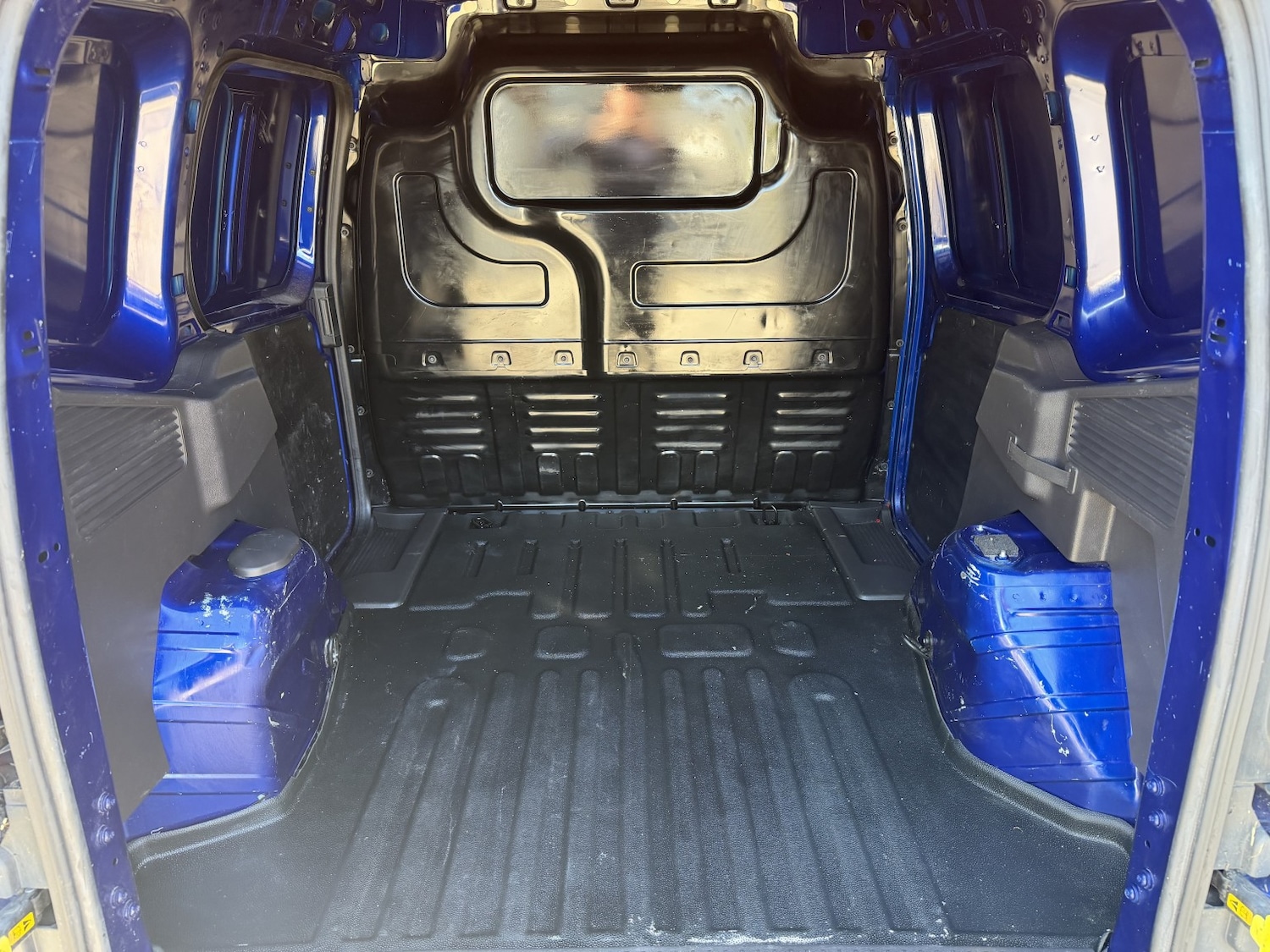 Used Ford Transit Courier 2018 for sale - 77945778: Photo 12