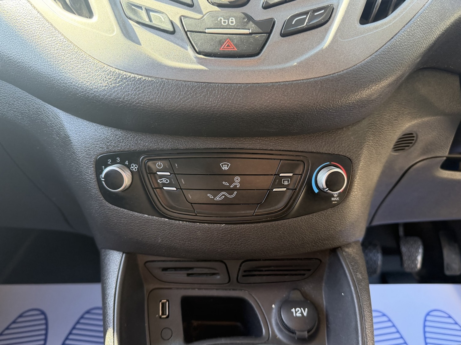 Used Ford Transit Courier 2018 for sale - 77945778: Photo 17