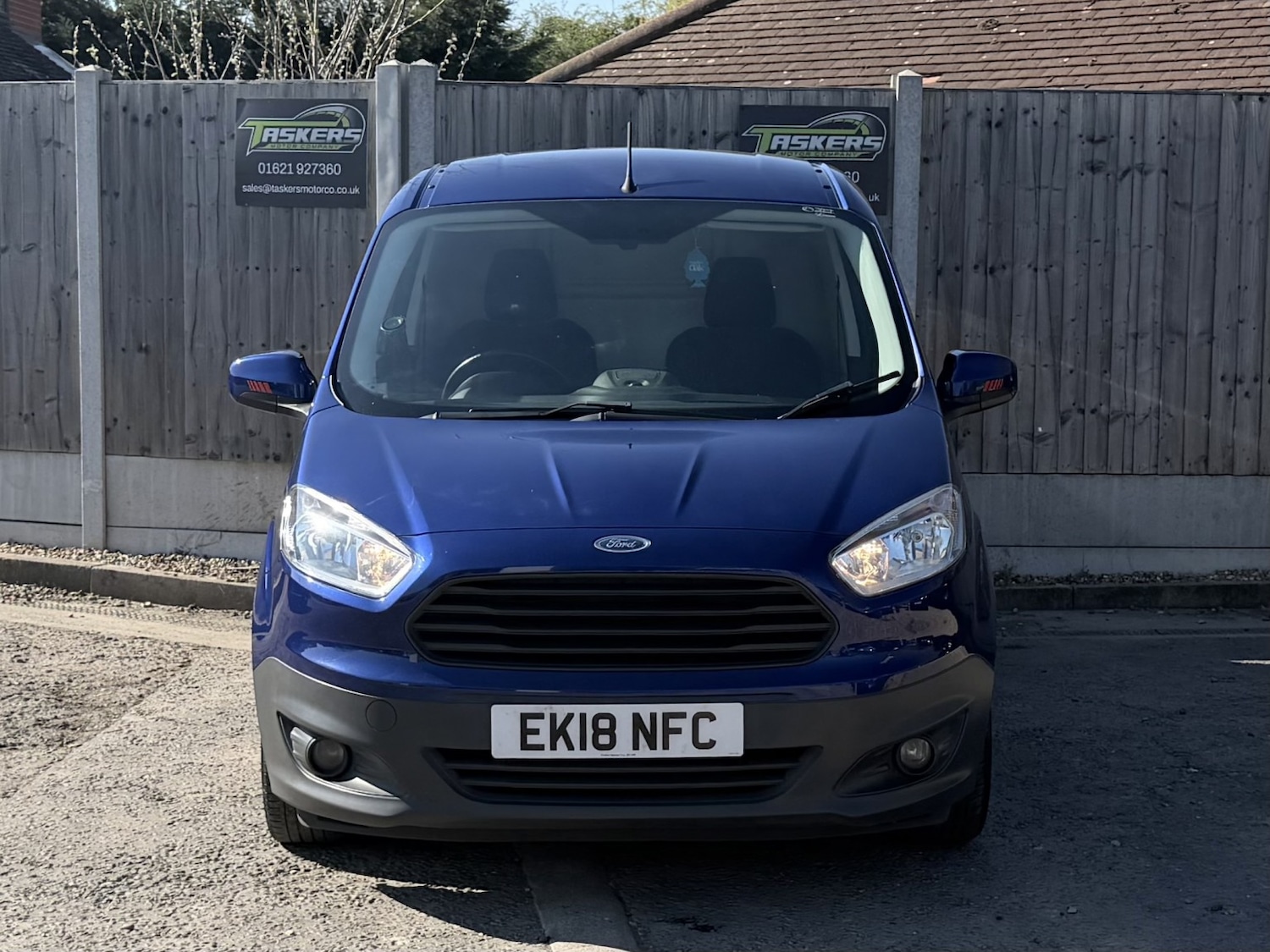 Used Ford Transit Courier 2018 for sale - 77945778: Photo 2