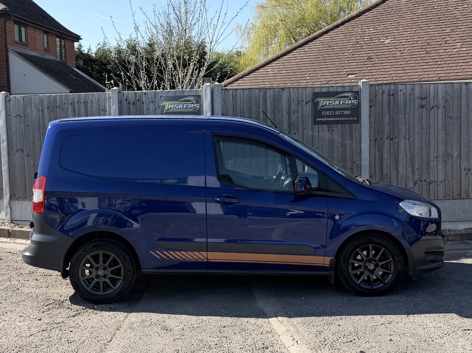 Used Ford Transit Courier 2018 for sale - 77945778: Photo 9