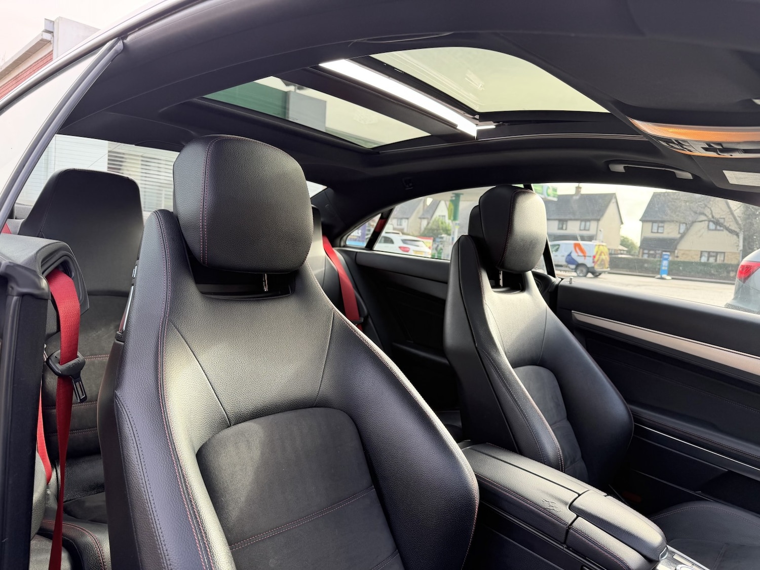 Used Mercedes-Benz E Class 2014 for sale - 77603345: Photo 13