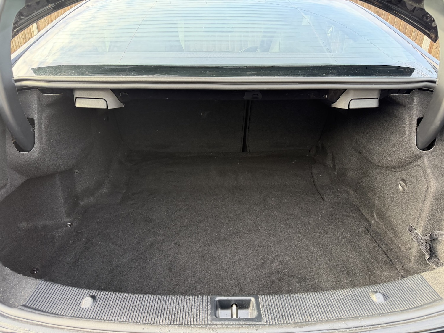 Used Mercedes-Benz E Class 2014 for sale - 77603345: Photo 15