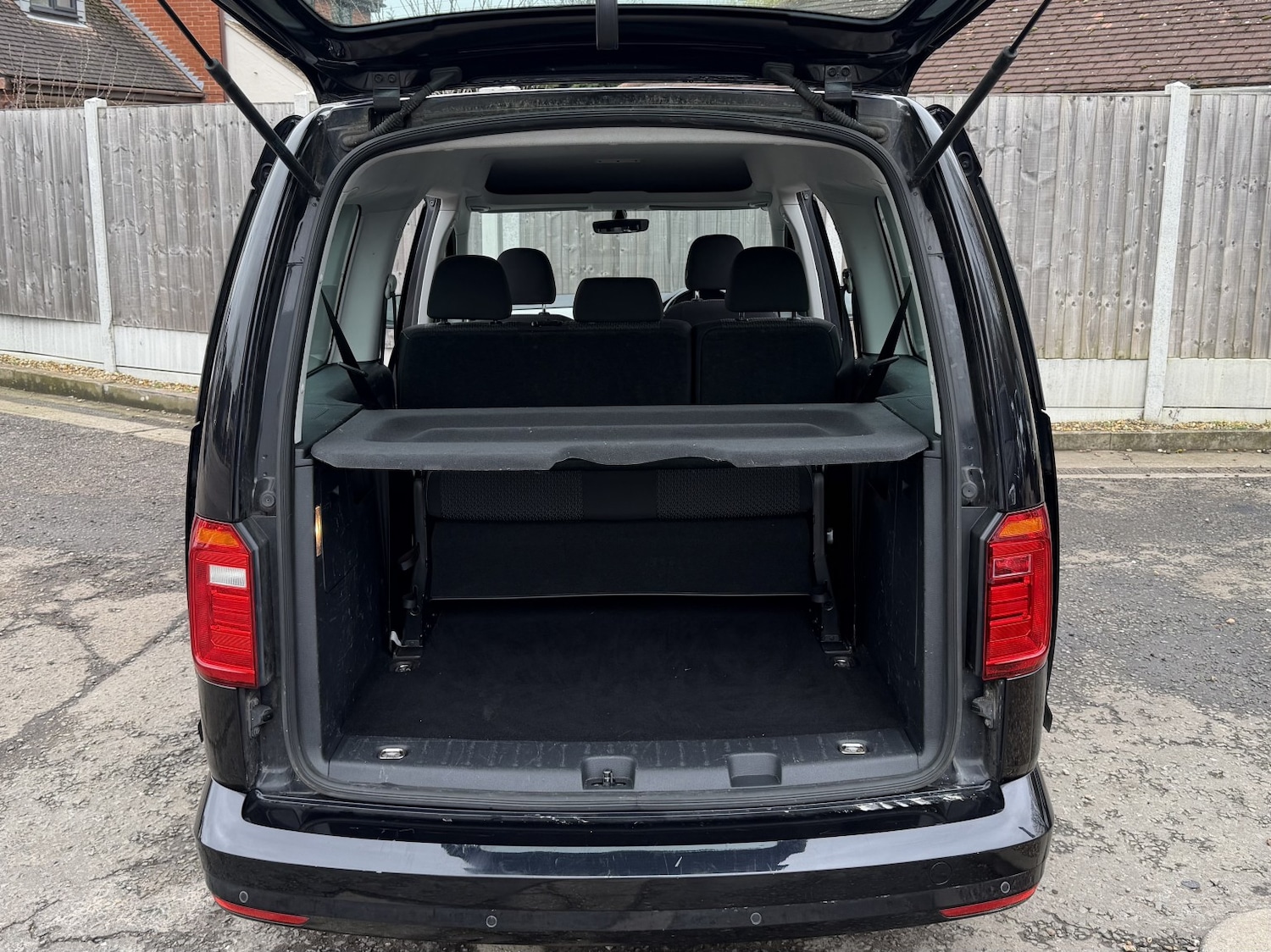 Used Volkswagen Caddy Maxi Life 2016 for sale - 78149669: Photo 37