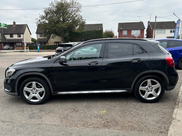 Used Mercedes-Benz GLA 2015 for sale - 76305657: Photo 4