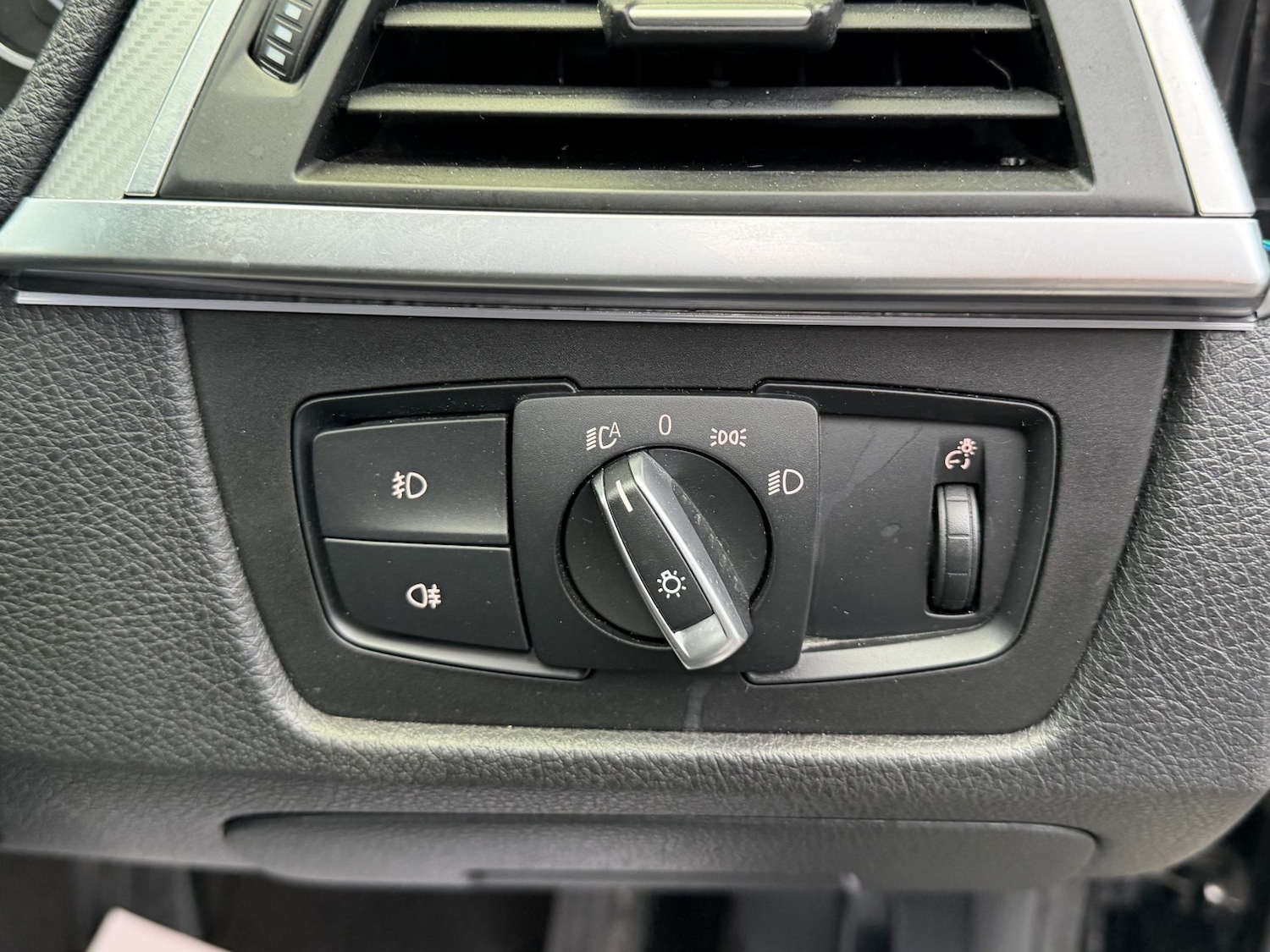 Used BMW 3 Series 2018 for sale - 77124203: Photo 32