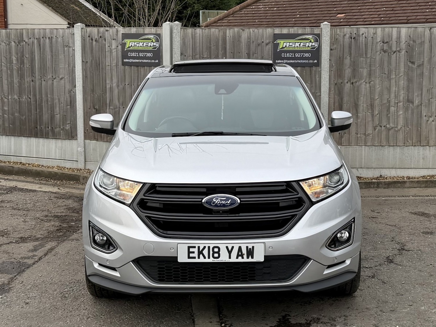 Used Ford Edge 2018 for sale - 77124218: Photo 2