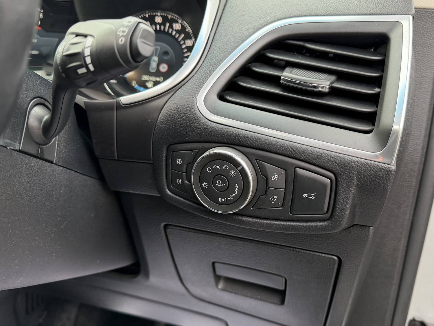 Used Ford Edge 2018 for sale - 77124218: Photo 34