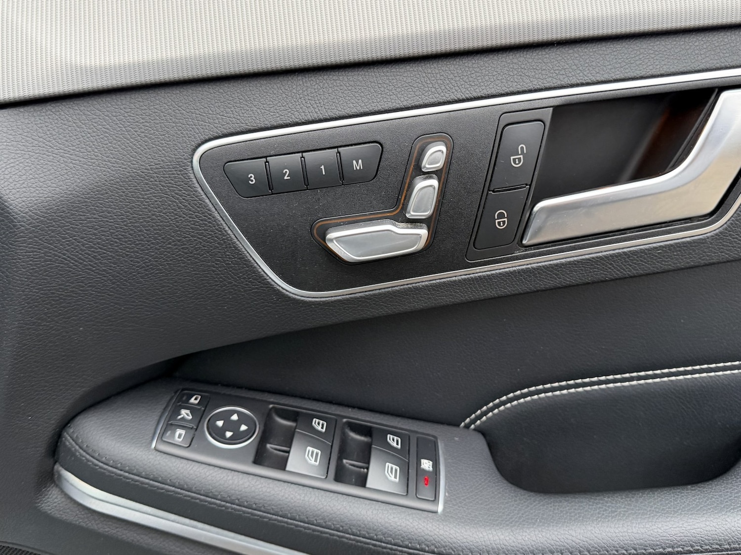 Used Mercedes-Benz E Class 2016 for sale - 77124197: Photo 35