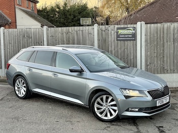 Used Skoda Superb 2016 for sale - 77313911: Photo