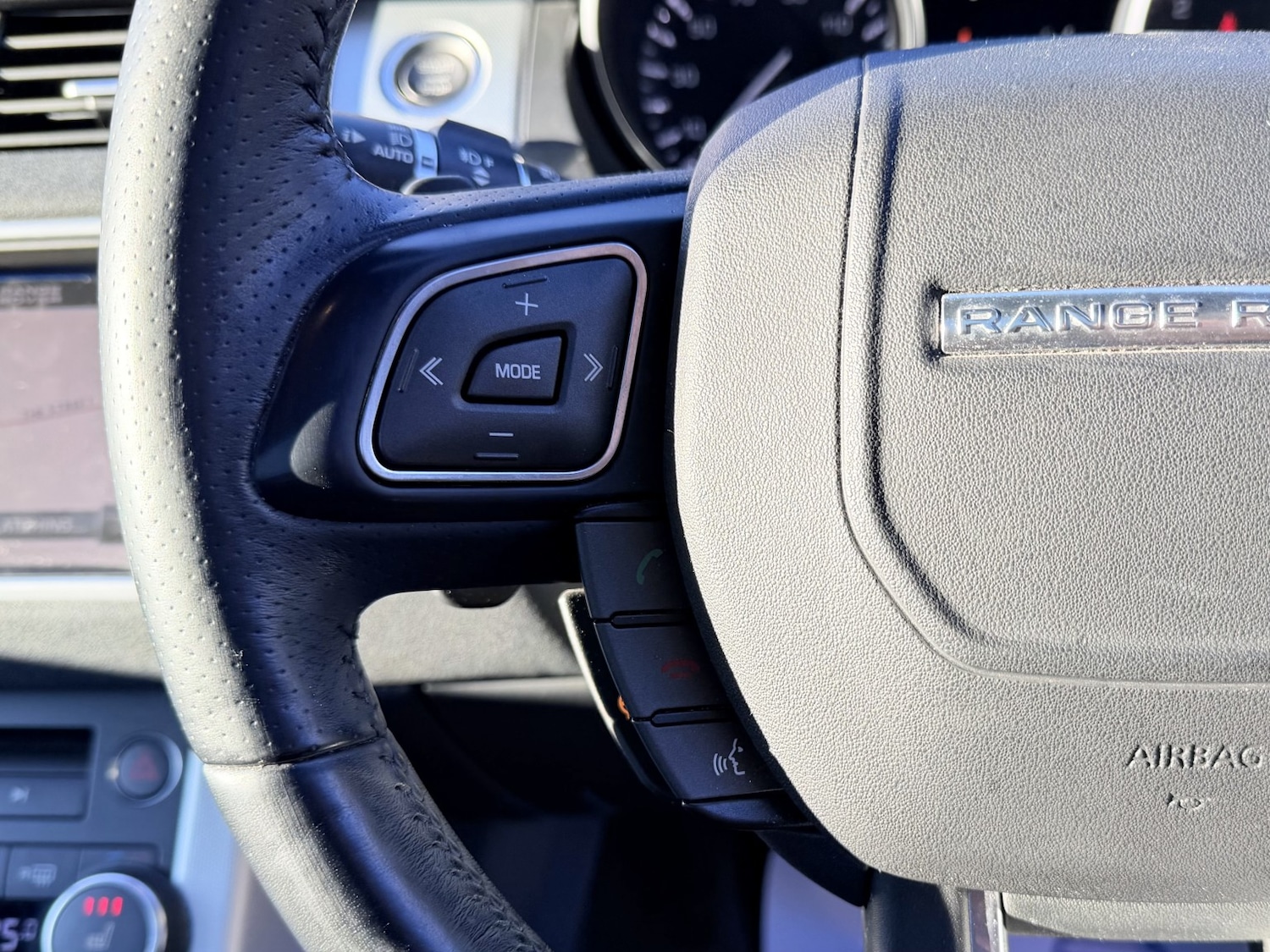 Used Land Rover Range Rover Evoque 2012 for sale - 77124223: Photo 32