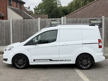 Used Ford Transit Courier 2017 for sale - 79257614: Photo
