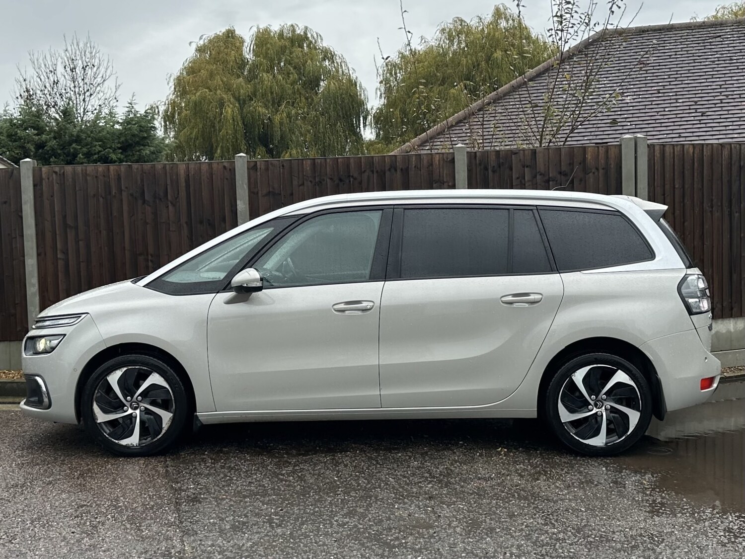 Used Citroen C4 Grand Picasso 2018 for sale - 76591525: Photo 4