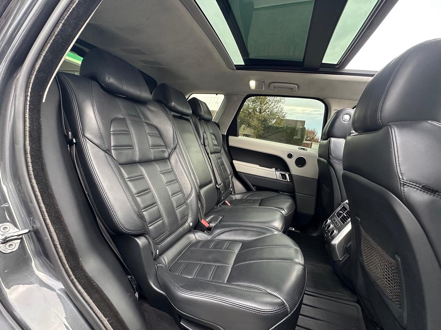 Used Land Rover Range Rover Sport 2015 for sale - 76482849: Photo 15