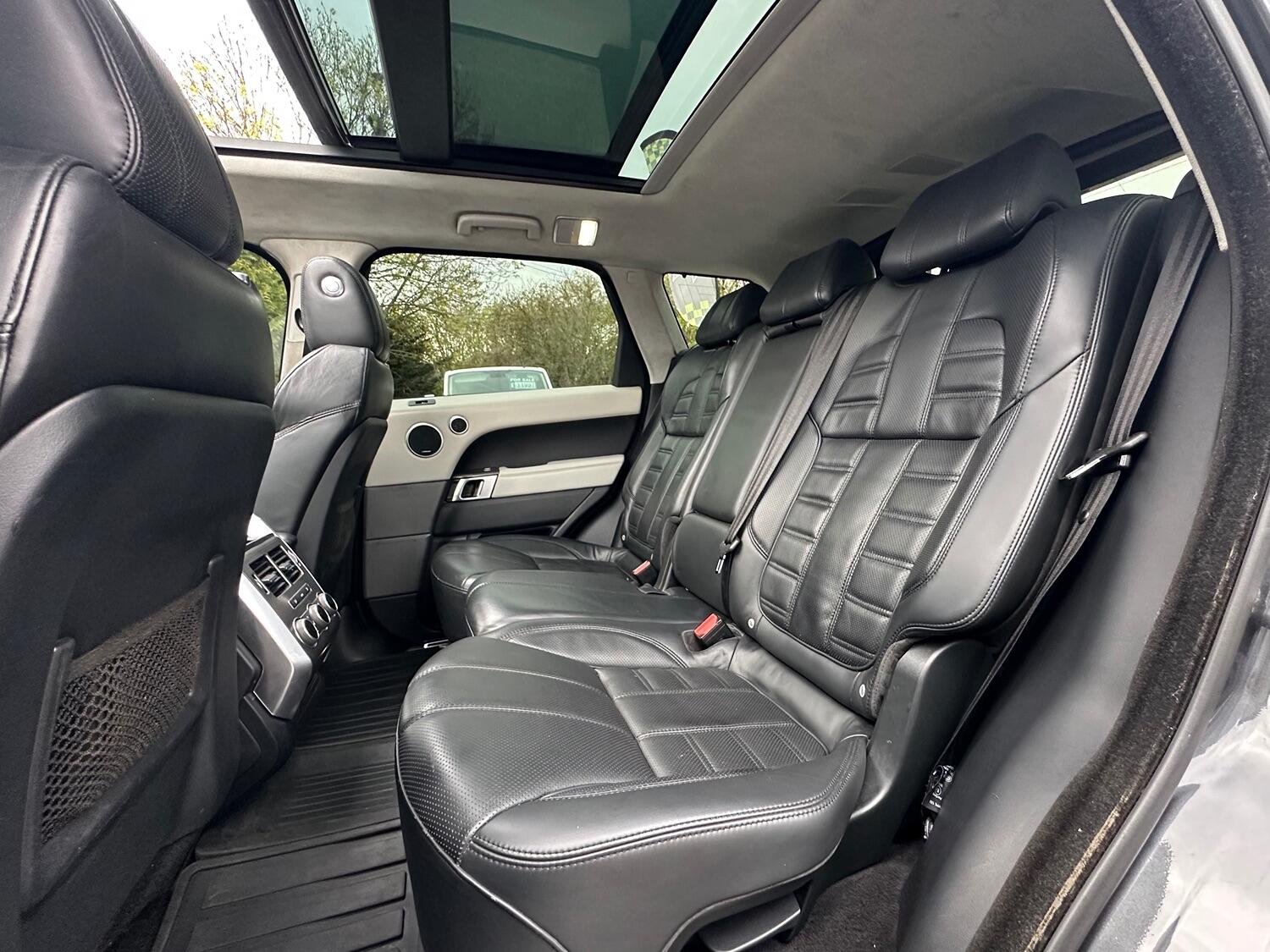 Used Land Rover Range Rover Sport 2015 for sale - 76482849: Photo 19