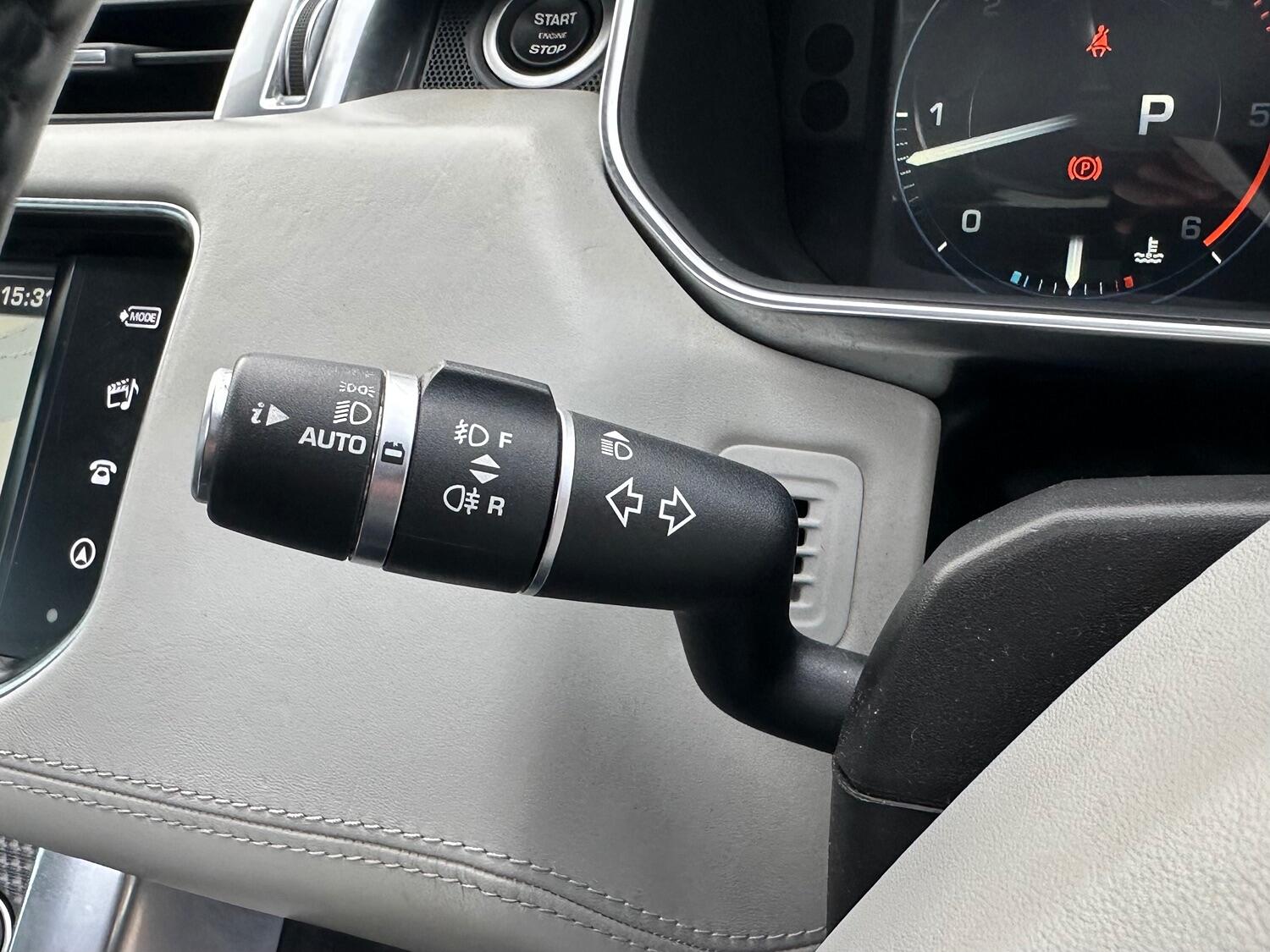 Used Land Rover Range Rover Sport 2015 for sale - 76482849: Photo 33