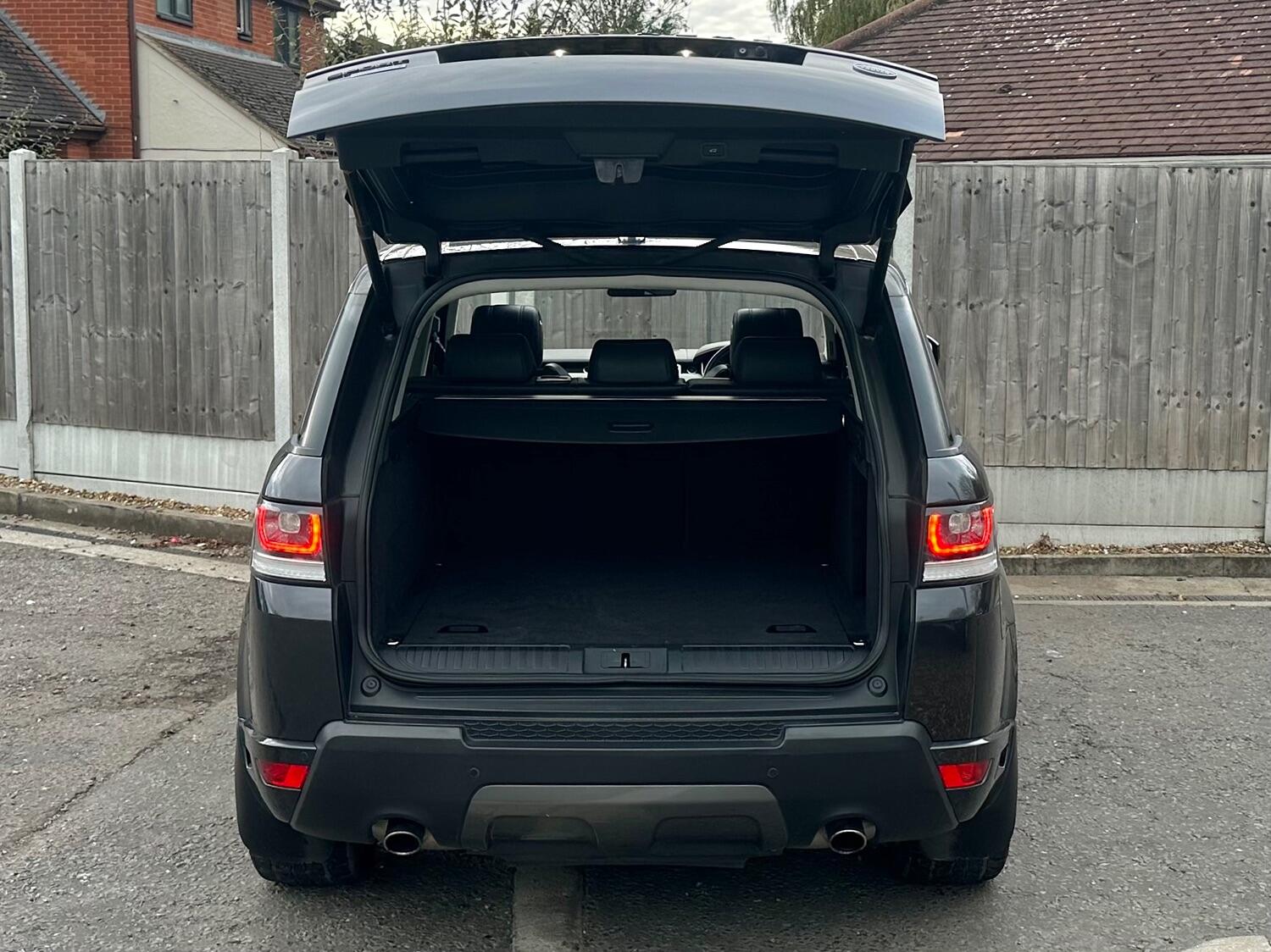 Used Land Rover Range Rover Sport 2015 for sale - 76482849: Photo 7