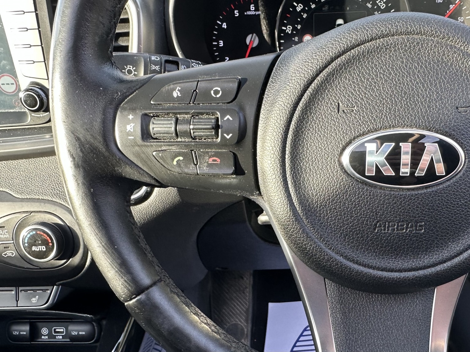 Used Kia Sorento 2015 for sale - 76571083: Photo 36