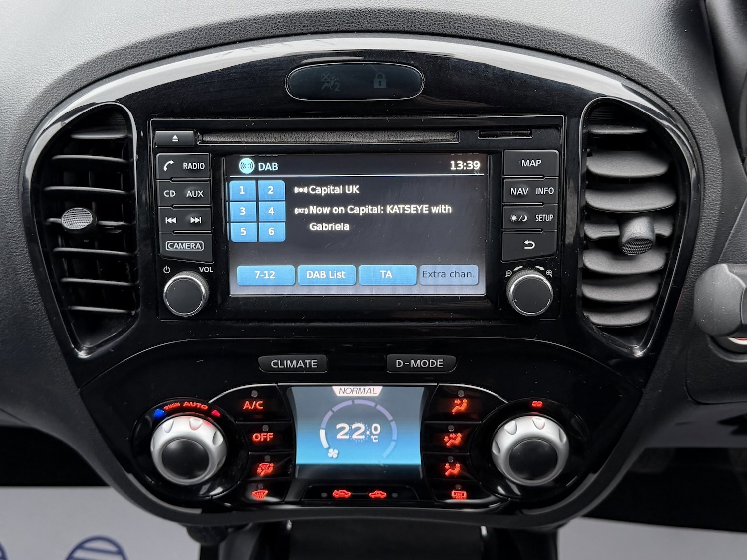 Used Nissan Juke 2016 for sale - 76799300: Photo 20