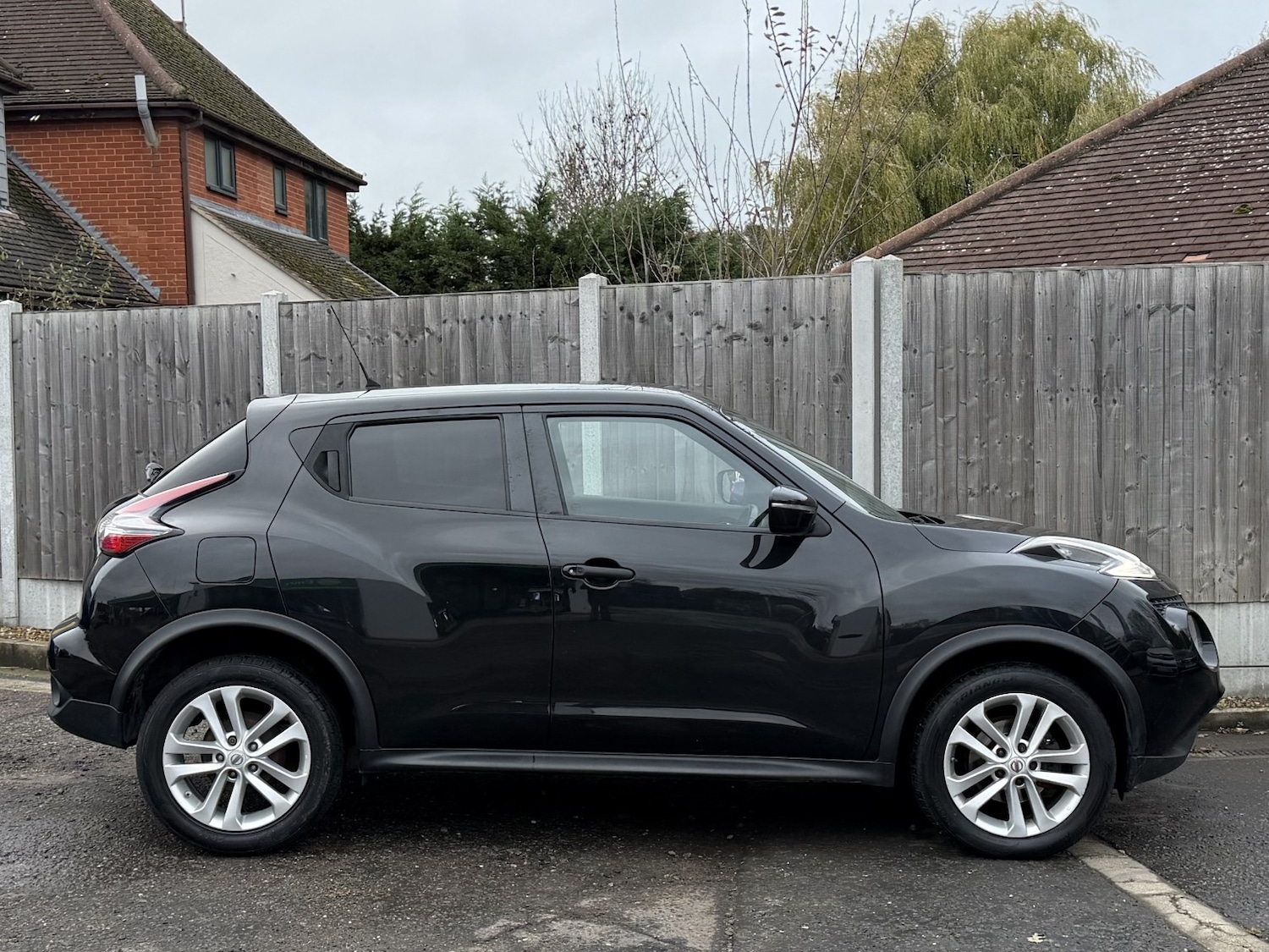 Used Nissan Juke 2016 for sale - 76799300: Photo 9