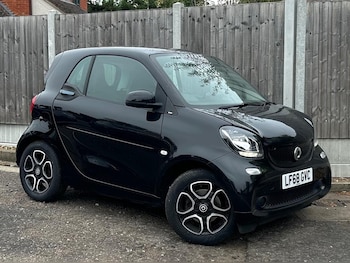 Used smart fortwo 2018 for sale - 76591452: Photo