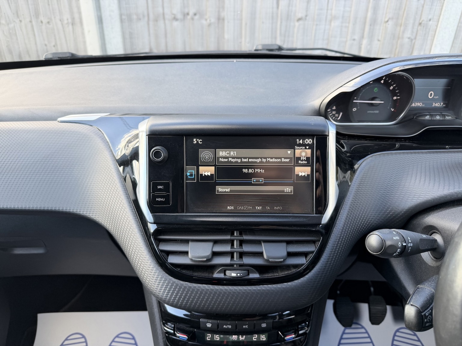 Used Peugeot 2008 2015 for sale - 77558557: Photo 20