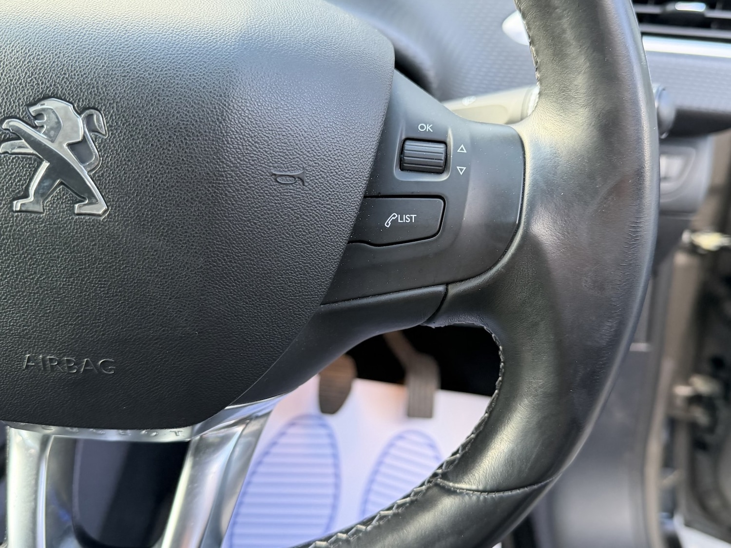 Used Peugeot 2008 2015 for sale - 77558557: Photo 24