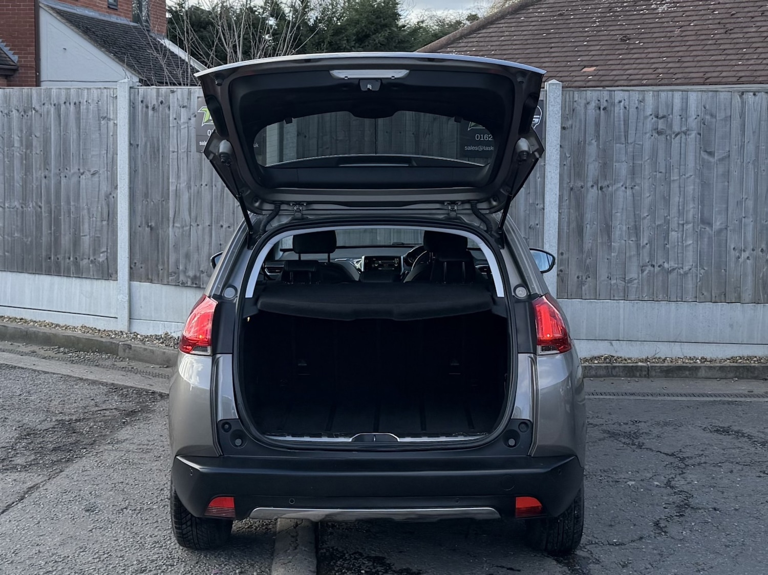 Used Peugeot 2008 2015 for sale - 77558557: Photo 7