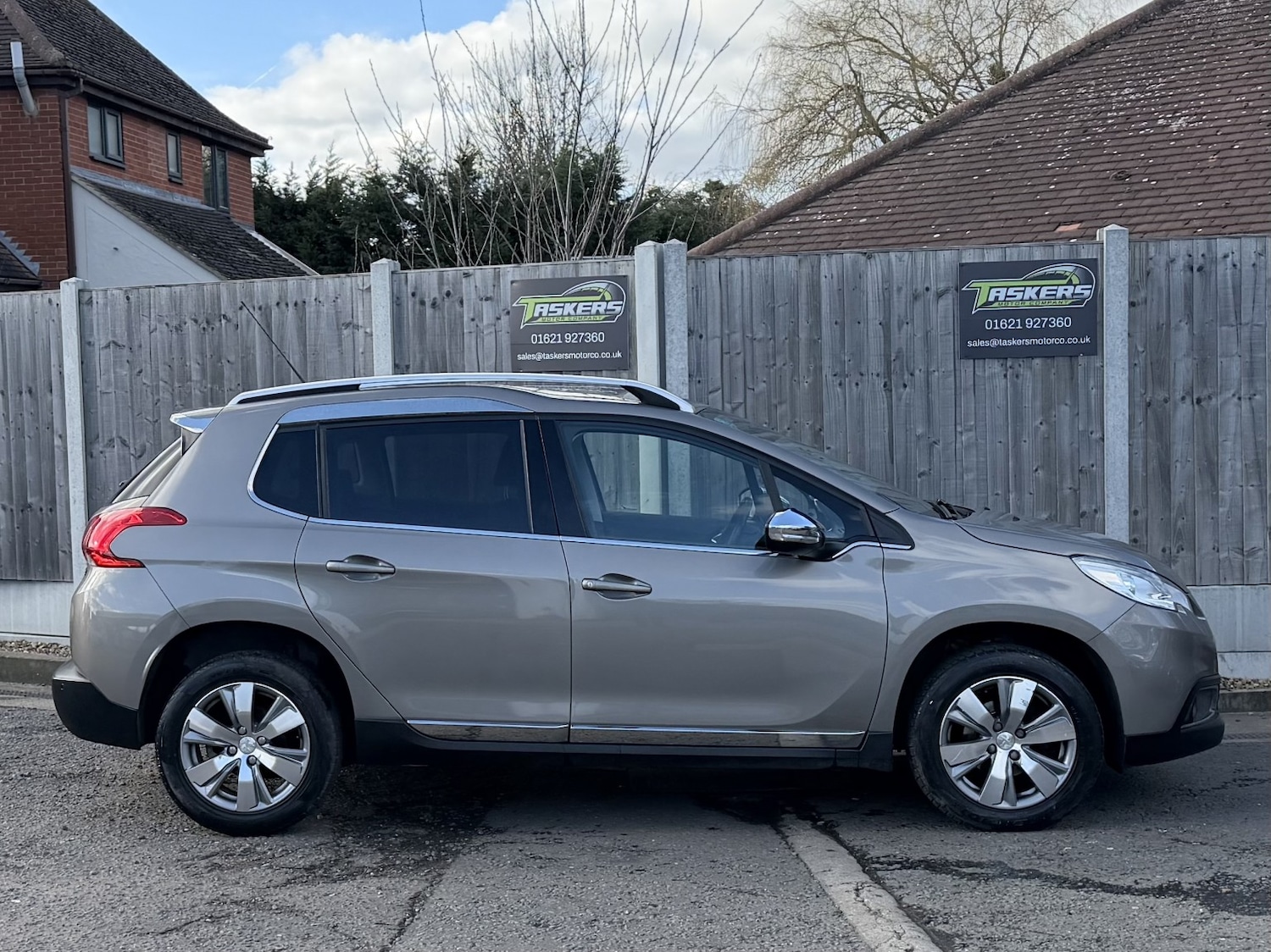 Used Peugeot 2008 2015 for sale - 77558557: Photo 9