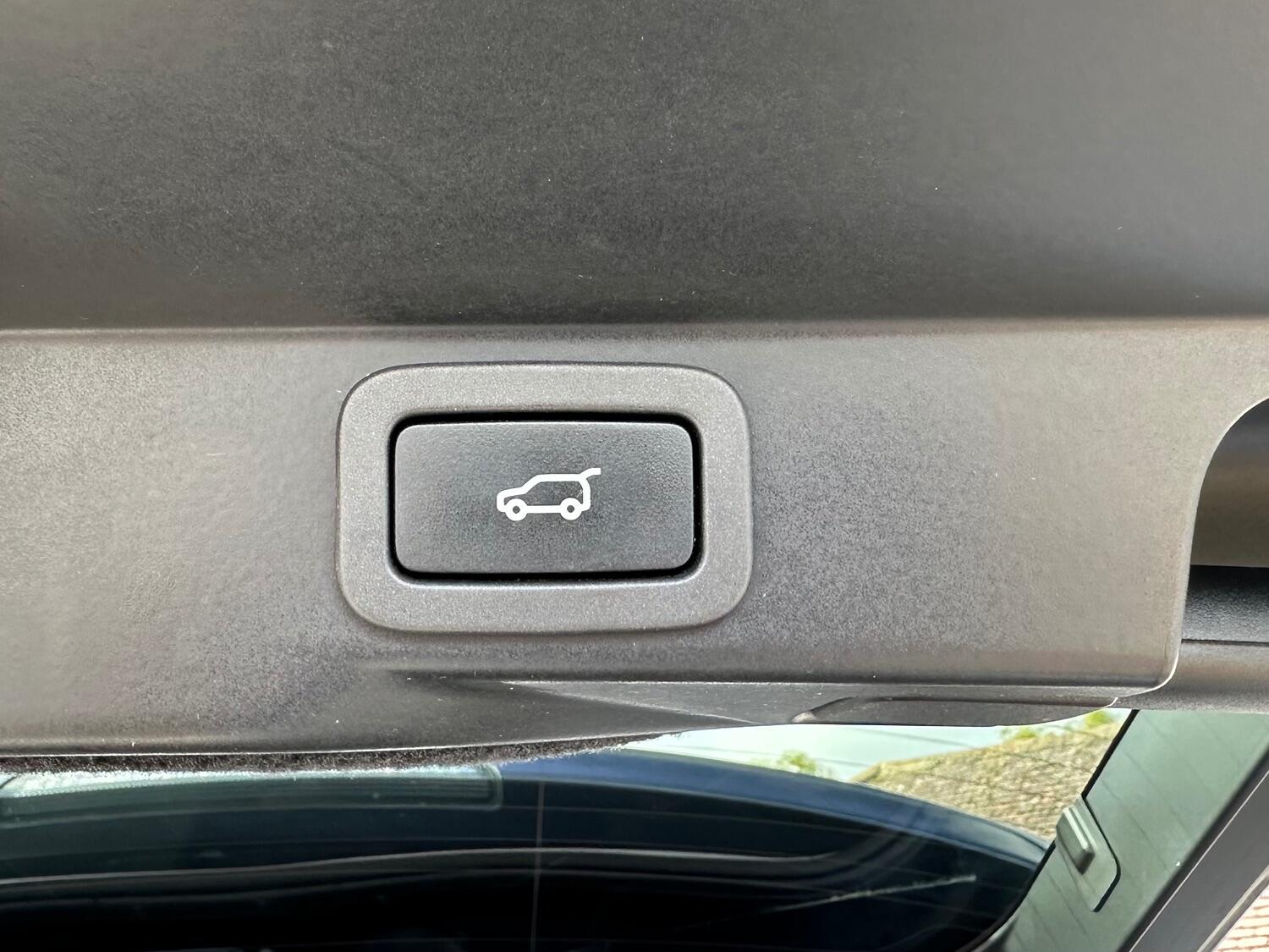 Used Land Rover Range Rover Sport 2016 for sale - 76591578: Photo 16