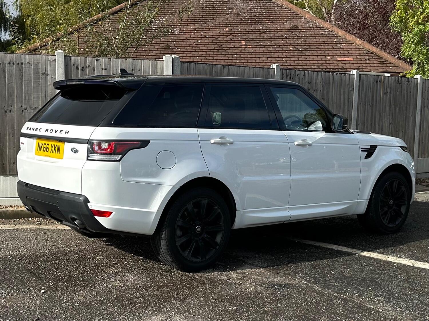 Used Land Rover Range Rover Sport 2016 for sale - 76591578: Photo 8
