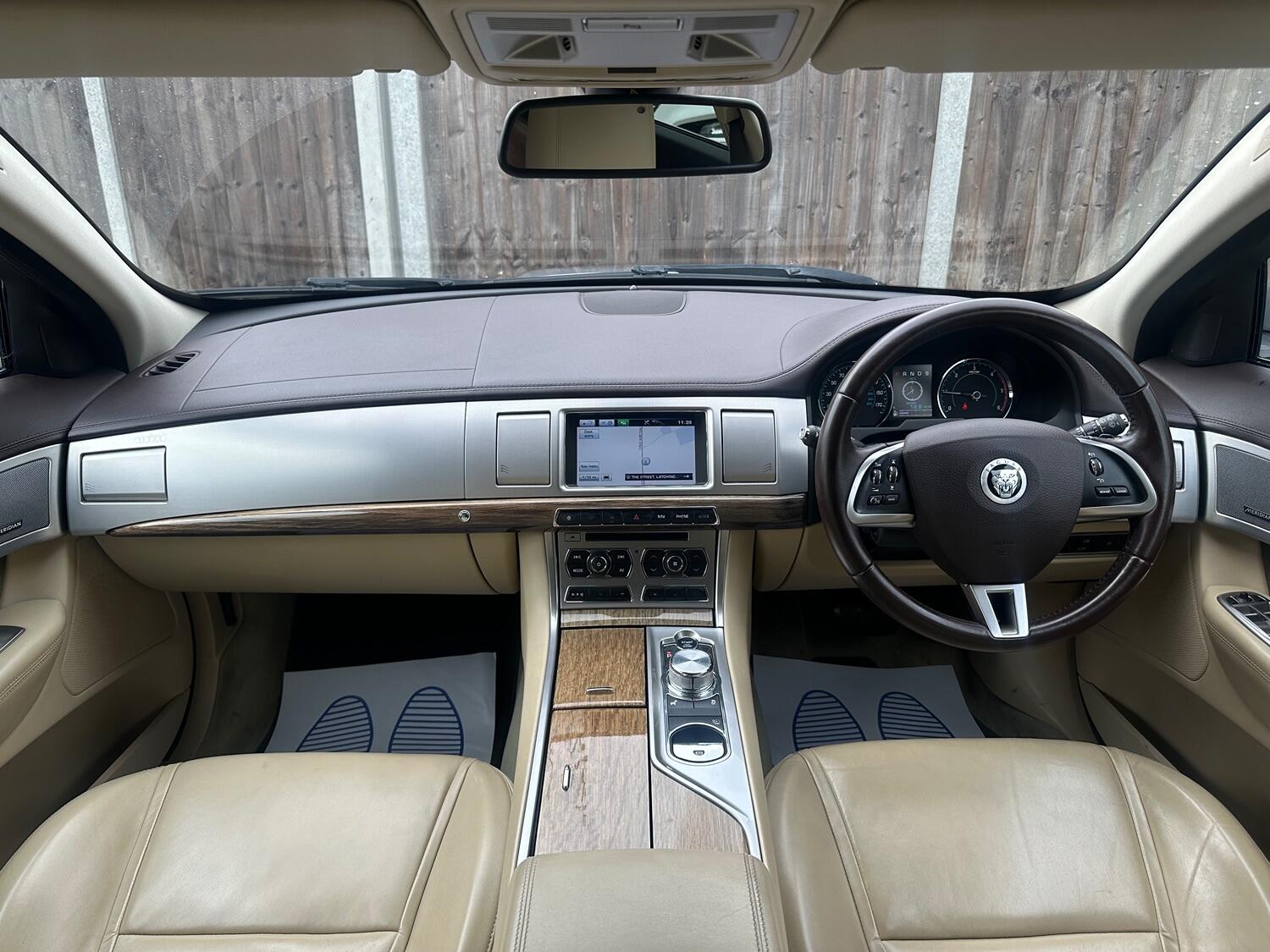 Used Jaguar XF 2013 for sale - 76793711: Photo 10