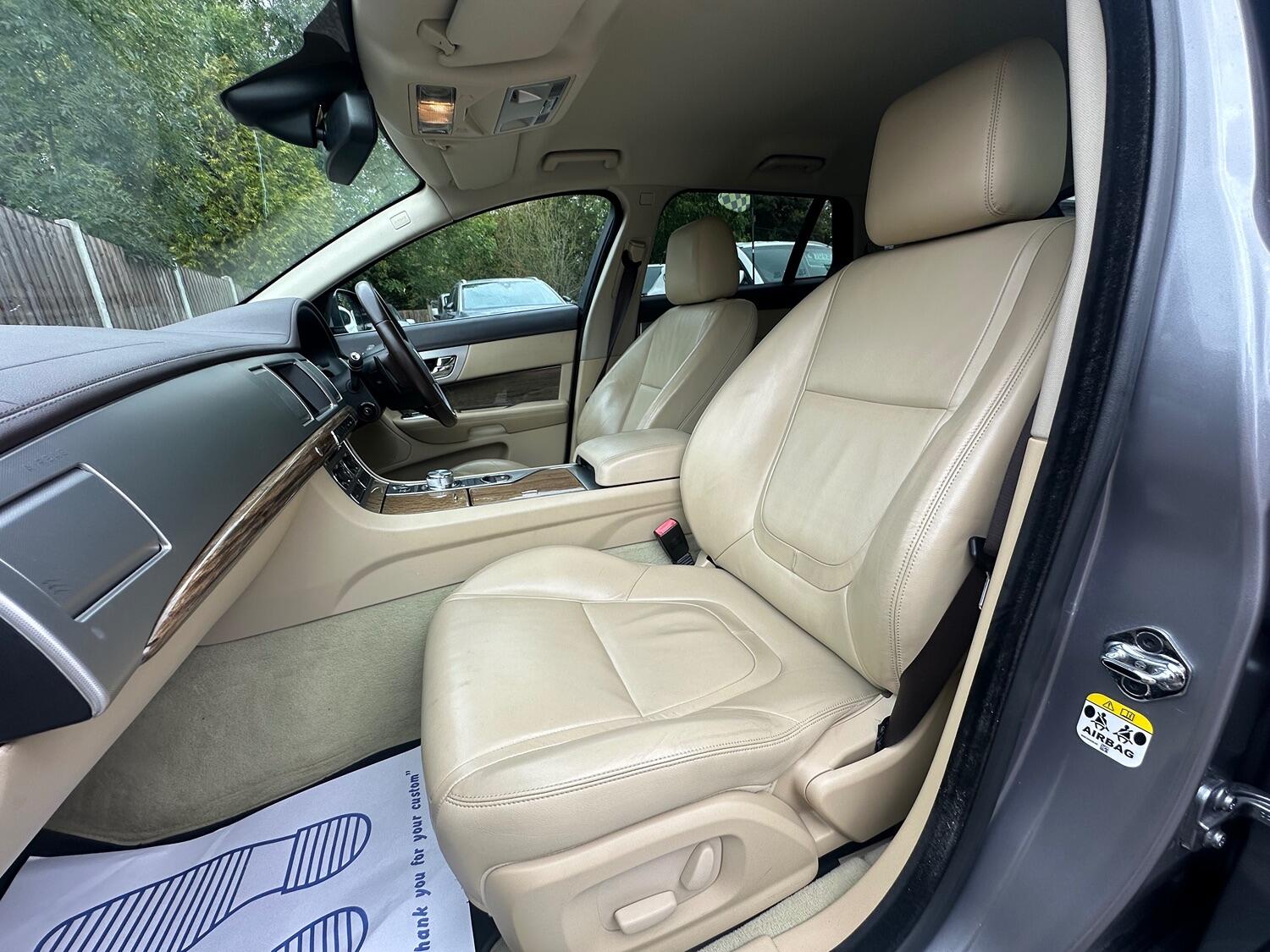 Used Jaguar XF 2013 for sale - 76793711: Photo 17