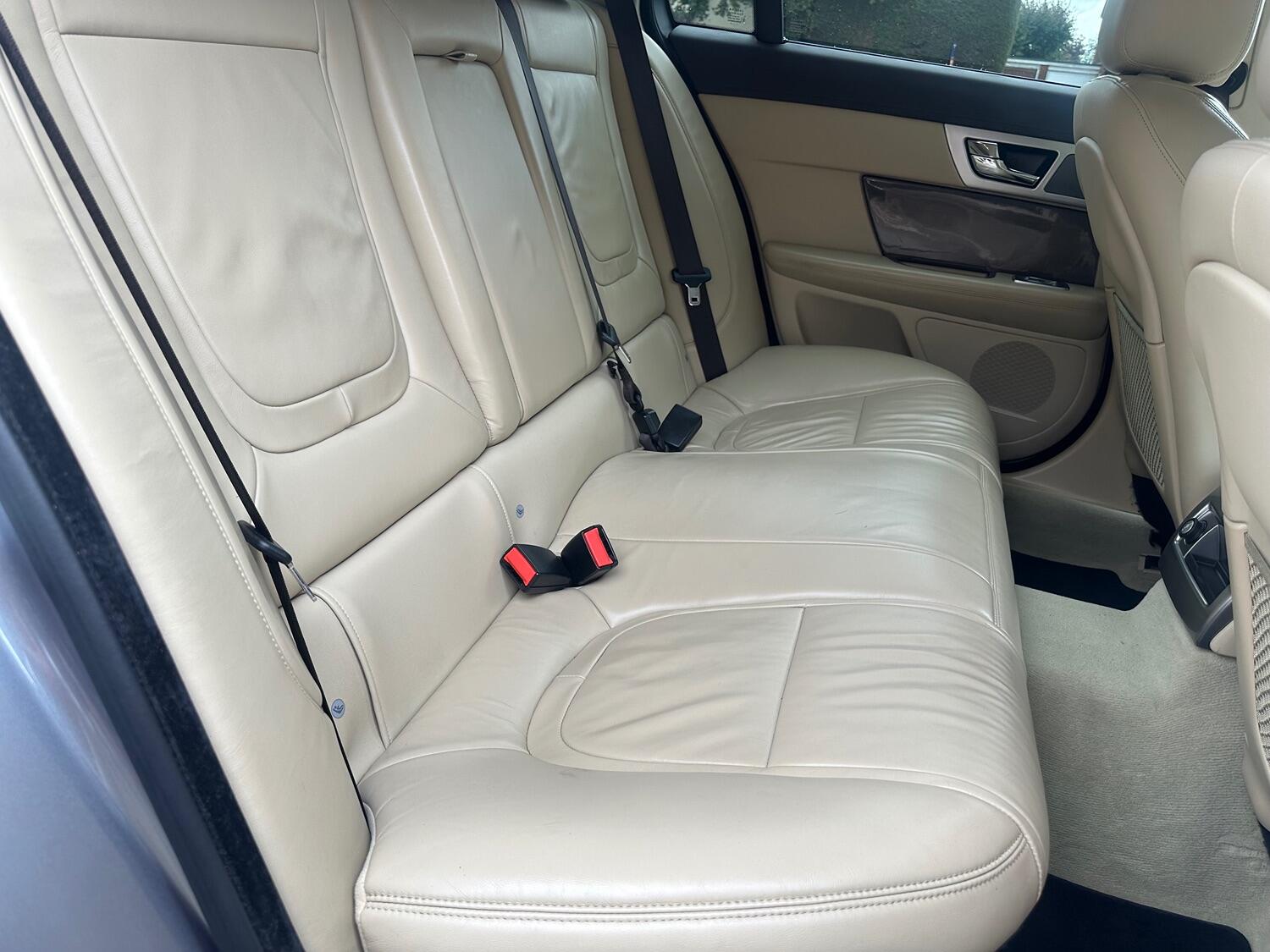 Used Jaguar XF 2013 for sale - 76793711: Photo 35