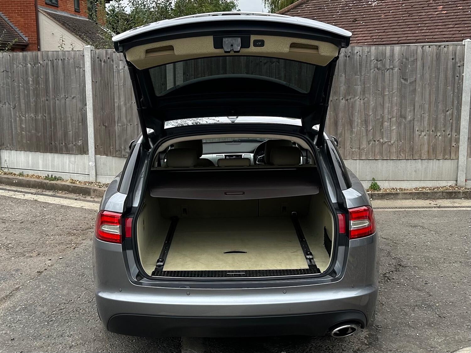 Used Jaguar XF 2013 for sale - 76793711: Photo 7