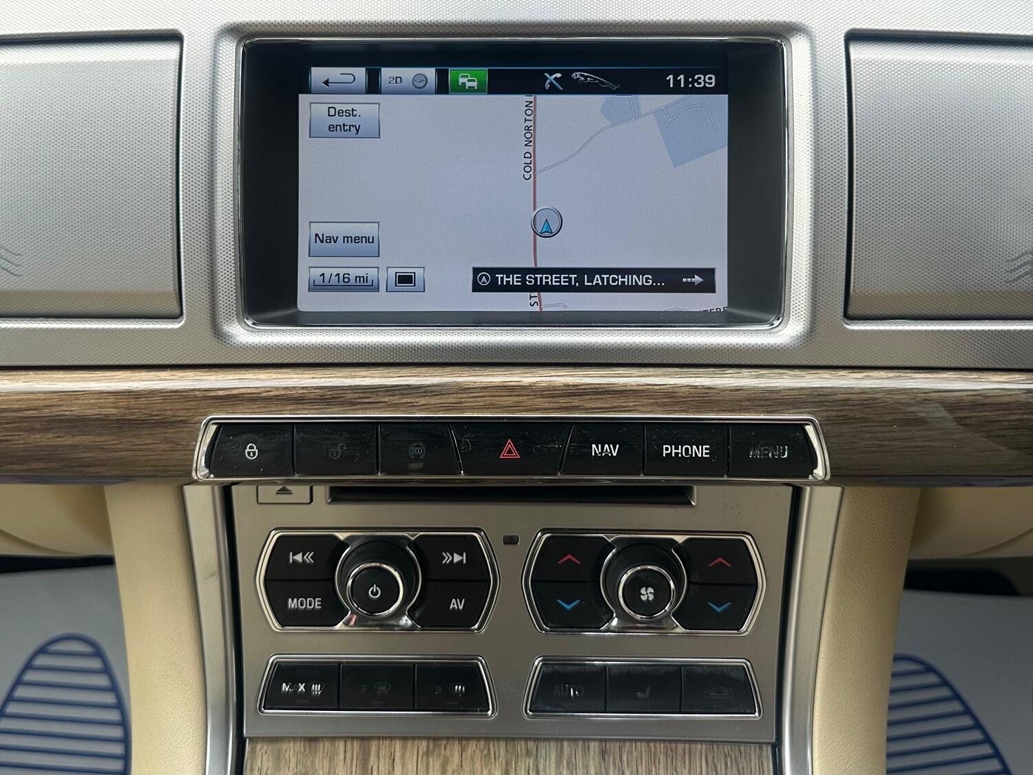 Used Jaguar XF 2013 for sale - 76591544: Photo 21