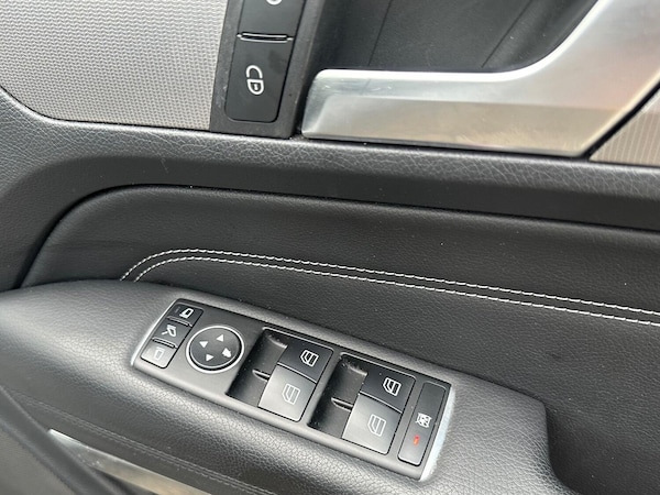 Used Mercedes-Benz E-Class 2015 for sale - 76211823: Photo 30