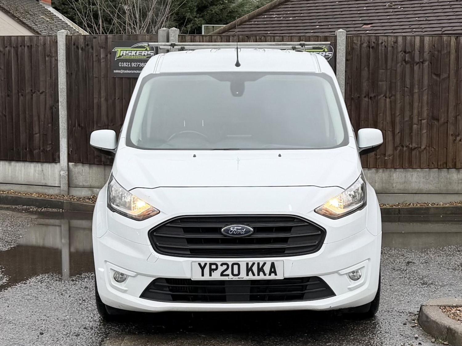 Used Ford Transit Connect 2020 for sale - 77609981: Photo 2